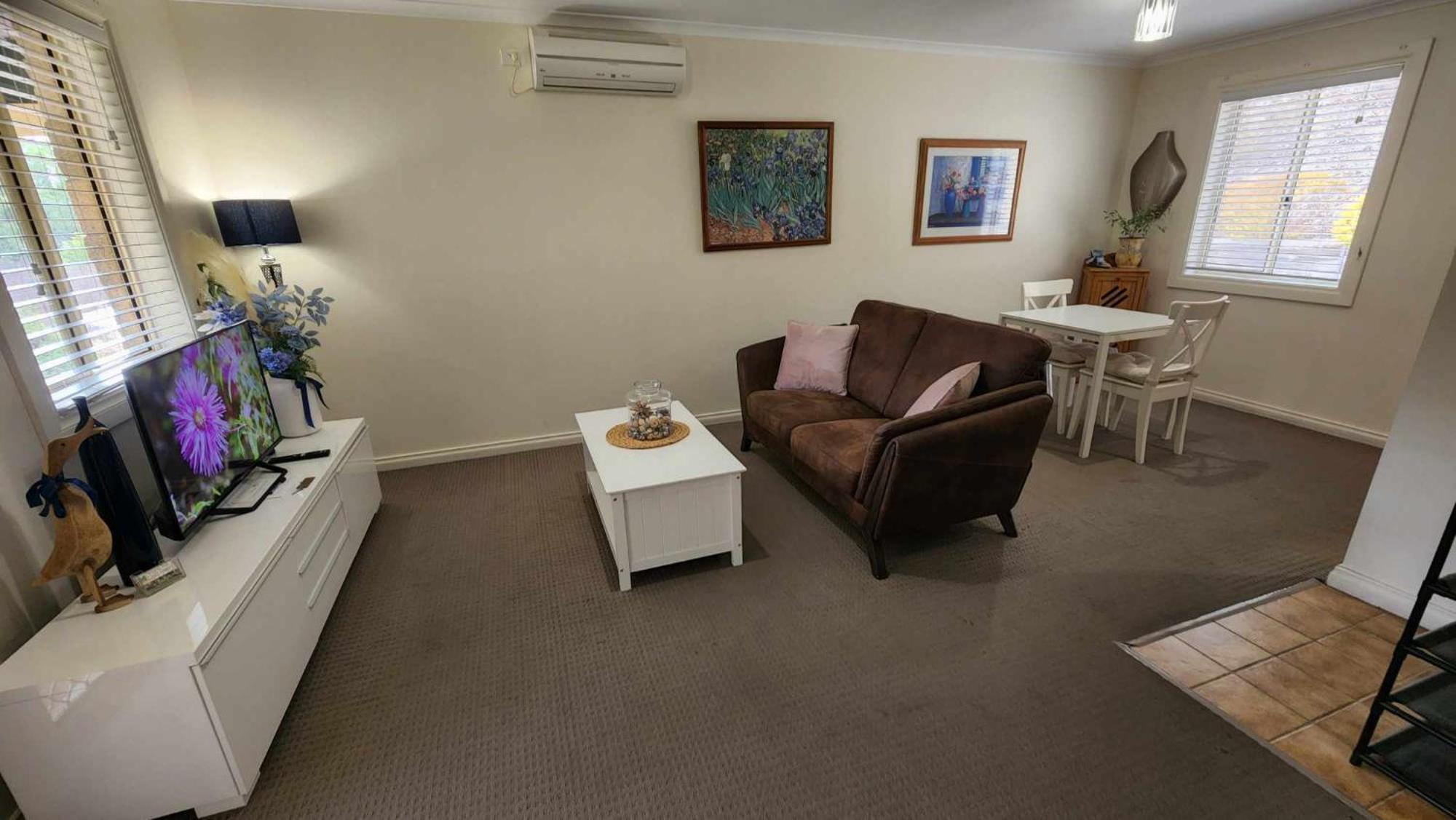 Riesling Trail & Clare Valley Cottages Quarto foto