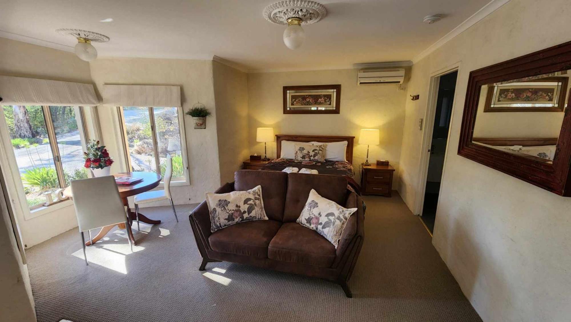 Riesling Trail & Clare Valley Cottages Quarto foto